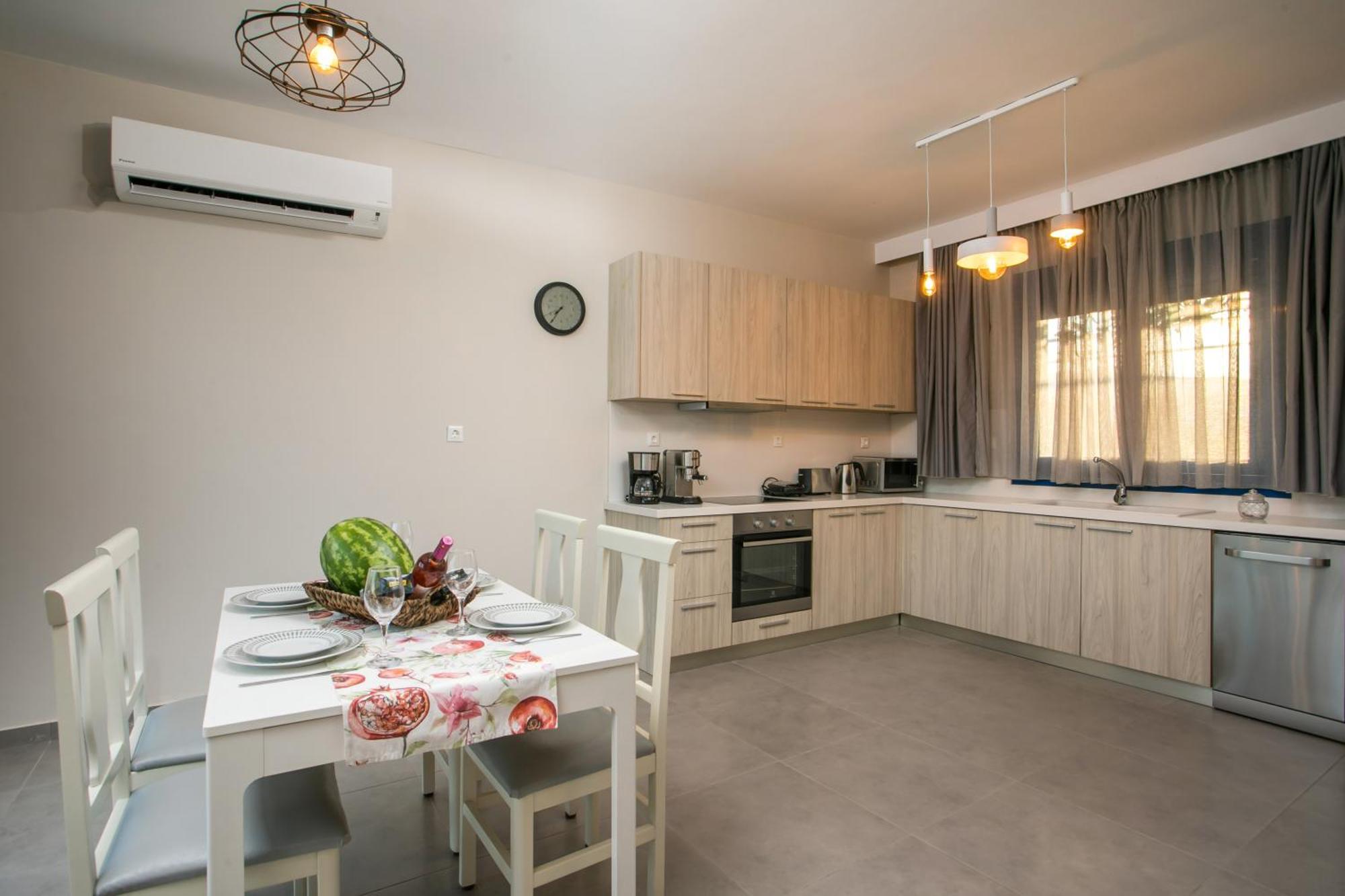 Rita Mare Seafront Villas Heated Pools Gennadi Exterior foto