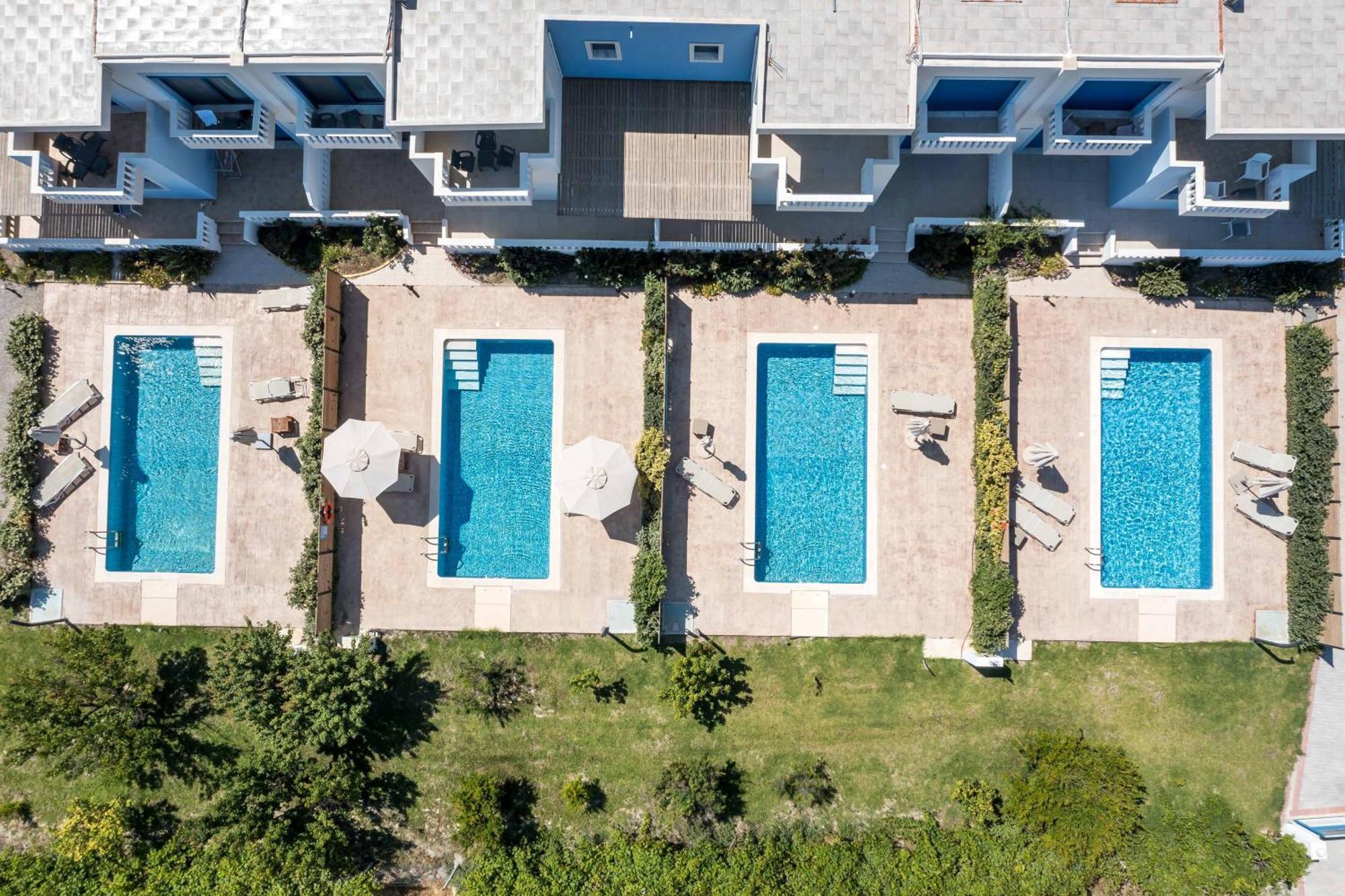 Rita Mare Seafront Villas Heated Pools Gennadi Exterior foto